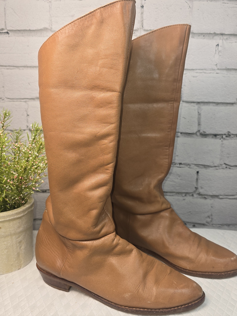 VINTAGE LEATHER PIRATE CUT MID-CALF RIDING BOOTS COGNAC MINIMALIST WOMENS 7.5